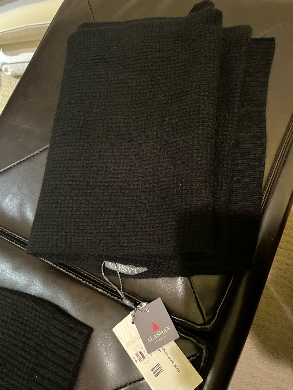 Cashmere Black Ribbed Scarf & Beanie - Men's Accessory
